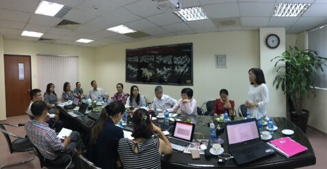 Vietnam roundtable meeting in Value-added textiles